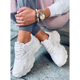 Béžová dámská sportovní obuv s vysokou podrážkou béžový 3