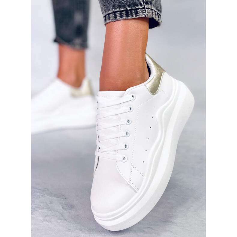 BM Dámské sportovní boty Leone Gold bílý zlatý 1 BM Dámské sportovní boty Leone Gold bílý zlatý 1