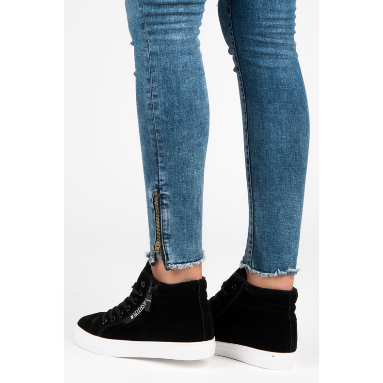 Ideal Shoes Tenisky s izolací černý 1