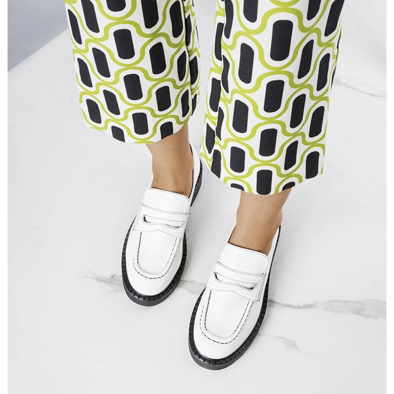 Bl&Ki Bílé lakované boty Viola bílý 1