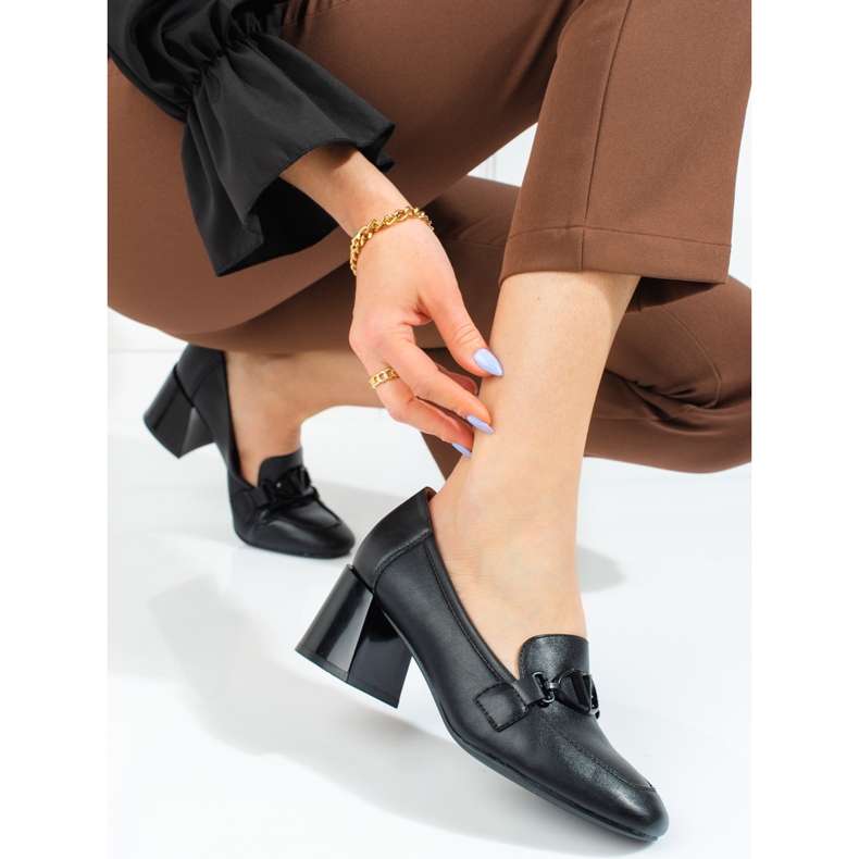 Dámské černé lodičky Vinceza na podpatku černá 2 Dámské černé lodičky Vinceza na podpatku černá 2