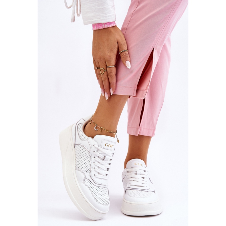 Dámská pohodlná sportovní obuv GOE LL2N4054 Bílo-béžová bílý 2