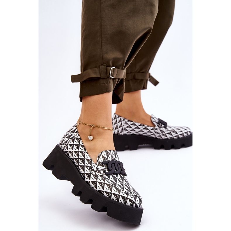 Mokasíny na masivní platformě Laura Messi 2601 černá a bílá bílý 2