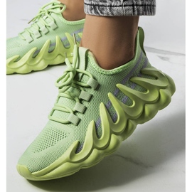 Zelené tenisky na módní podrážce Beth zelená 1 Zelené tenisky na módní podrážce Beth zelená 1