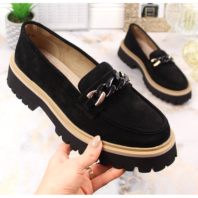 Semišové dámské mokasíny s řetízkem Filippo DP4589/23 černá 1