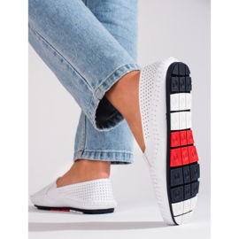 Dámské prolamované slip-on mokasíny bílé Shelovet bílý 1