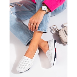 Dámské prolamované slip-on mokasíny bílé Shelovet bílý 2