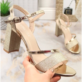 Dámské zlaté brokátové sandály na sloupku Vinceza 2255 zlatý 1