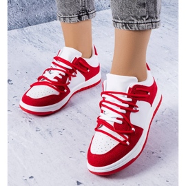 PA1 Červené tenisky ze směsových materiálů od Hila bílý 1 PA1 Červené tenisky ze směsových materiálů od Hila bílý 1