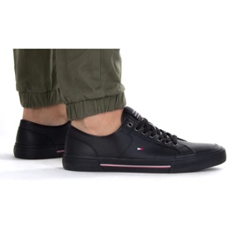 Boty Tommy Hilfiger Core Corporate Vulc M FM0FM04561YBS černý 1
