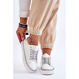 BM Dámské nízké perforované tenisky Daxton bílé a stříbrné bílý stříbrný 1