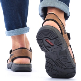 Pohodlné pánské hnědé sandály na suchý zip Rieker 26156-25 hnědý 10
