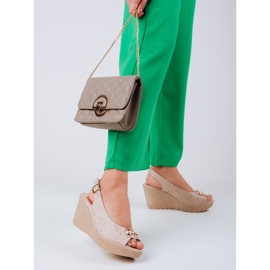 Dámské semišové sandály na klínku Shelovet béžové barvy béžový 1