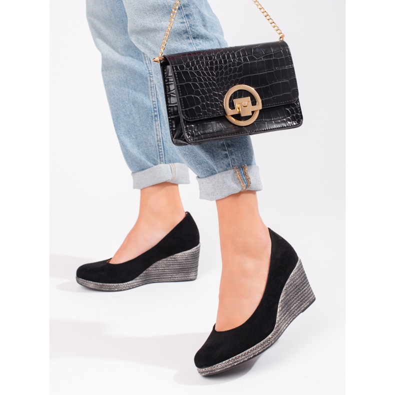 W. Potocki Dámské černé lodičky na klínku Potocki černá 1