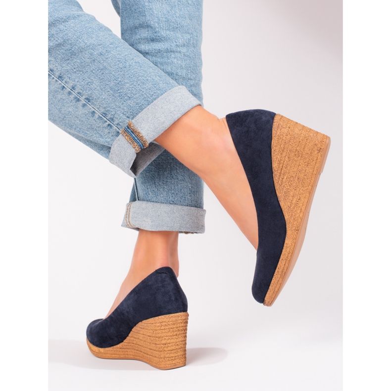 W. Potocki Dámské tmavě modré lodičky na klínku značky Potocki námořnická modrá modrý 2 W. Potocki Dámské tmavě modré lodičky na klínku značky Potocki námořnická modrá modrý 2