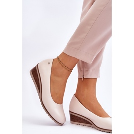Vinceza Klasické béžové lodičky na klínku Graysen béžový 2