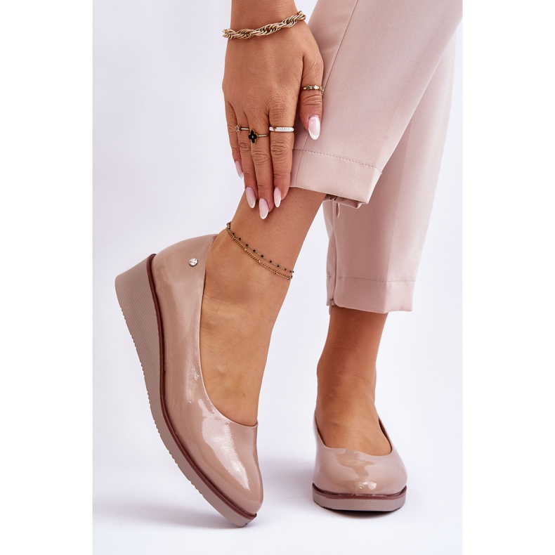Vinceza Klasické patentované klínové lodičky Béžová Paola béžový 1