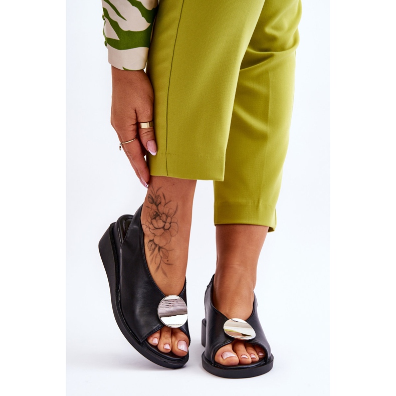 Vinceza Dámské kožené sandály na klínu Black Justice černá 1