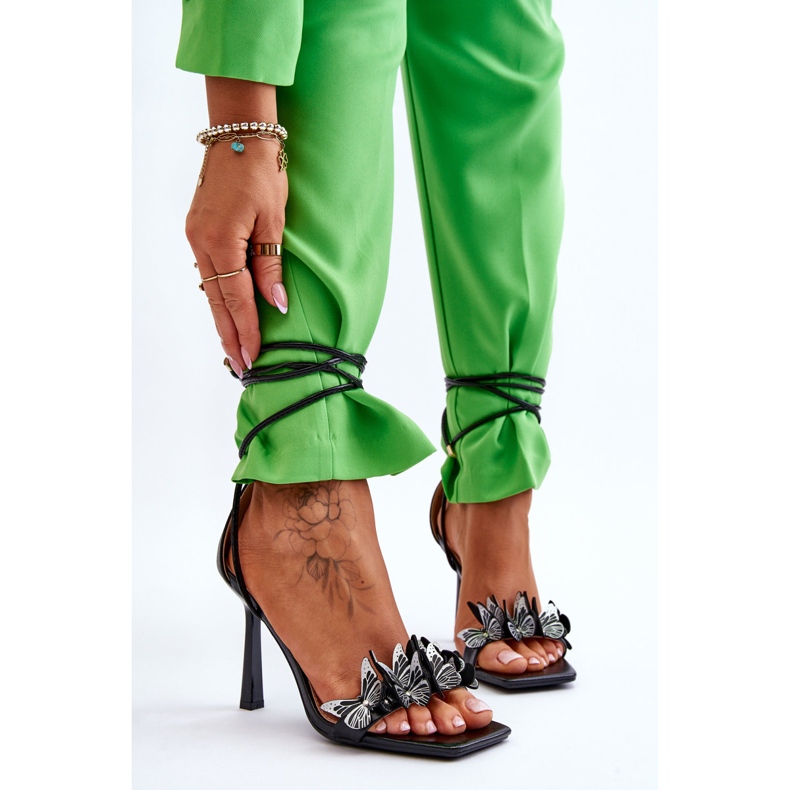 Vázané Sandály Na Vysokém Podpatku S černými Motýly Delmar černá 2