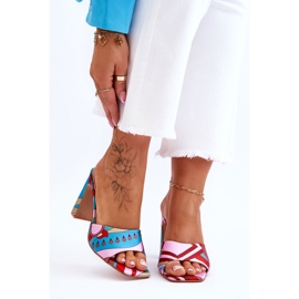 FS1 Dámské vzorované pantofle na podpatku Blue Adelise béžový červené modrý růžový 2 FS1 Dámské vzorované pantofle na podpatku Blue Adelise béžový červené modrý růžový 2