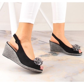 Semišové sandály na klínku s krystaly Potocki W WOL137A černá 2