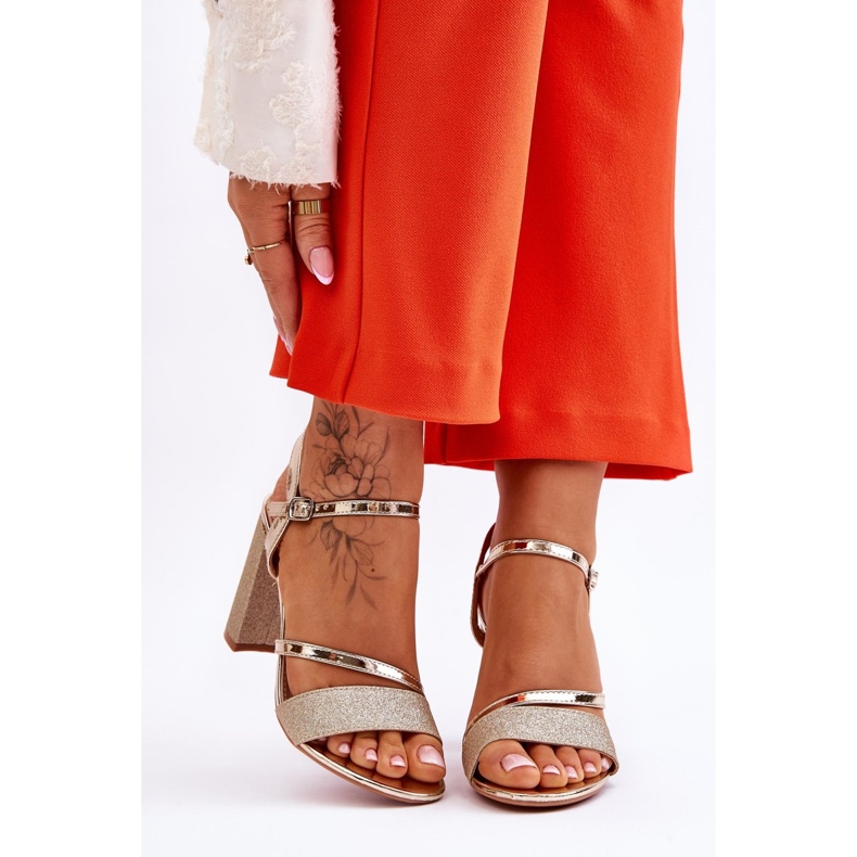 Vinceza Lesklé zlaté sandály na vysokém podpatku Alicia zlatý 1