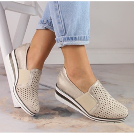 Dámské zlaté prolamované boty na klínku Jezzi MR1738-17 zlatý 1