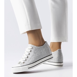 BM Stříbrné třpytivé tenisky na klínku z Kréty stříbrný 1