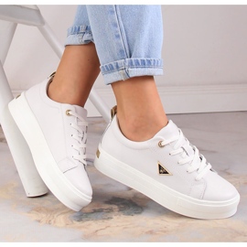 Dámské kožené boty na platformě bílé Filippo DP3533/23 bílý 1