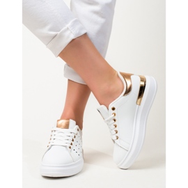 Bílé tenisky Shelovet se silnou podrážkou bílý 2