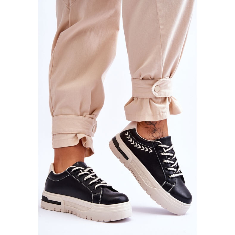 FG2 Pohodlné dámské sportovní boty na platformě černá a béžová Devan 2 FG2 Pohodlné dámské sportovní boty na platformě černá a béžová Devan 2