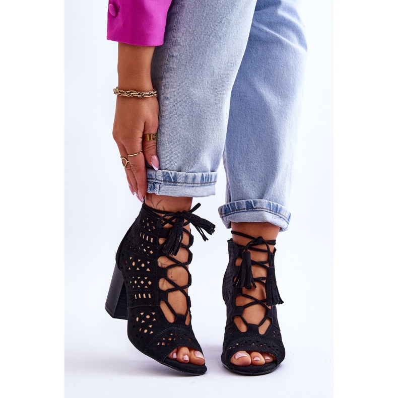 FB1 Prolamované černé boty na vysokém podpatku Letya černá 1 FB1 Prolamované černé boty na vysokém podpatku Letya černá 1