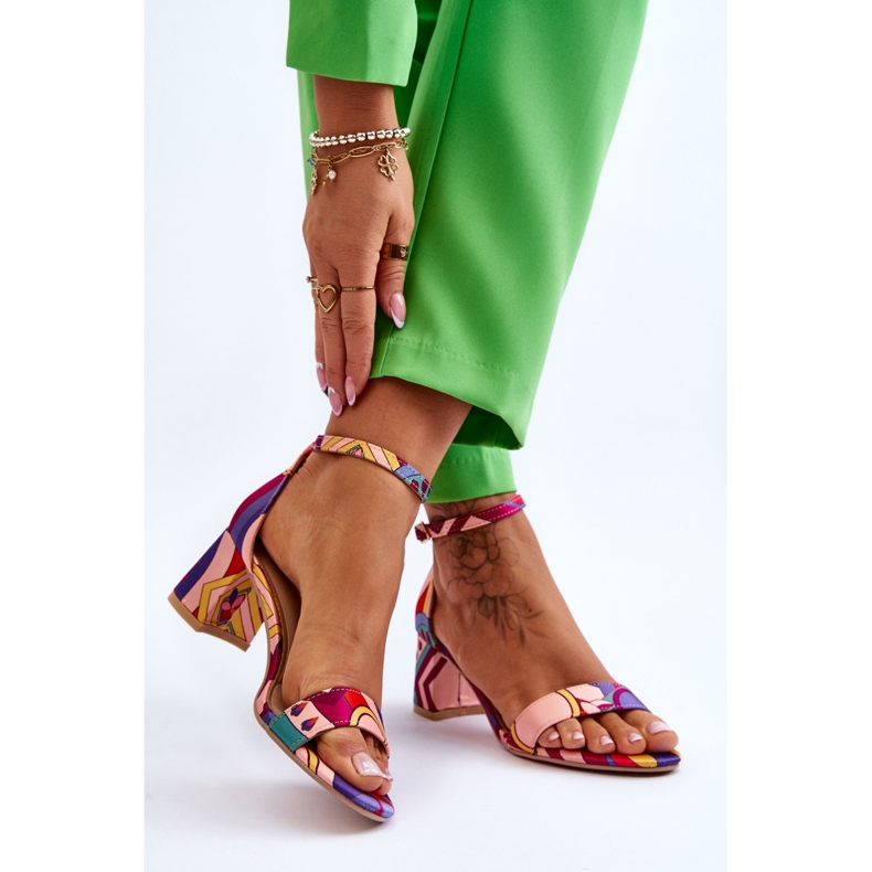 FB1 Fialové a růžové saténové sandály se vzorem Quincy na nízkém podpatku fialový růžový 2