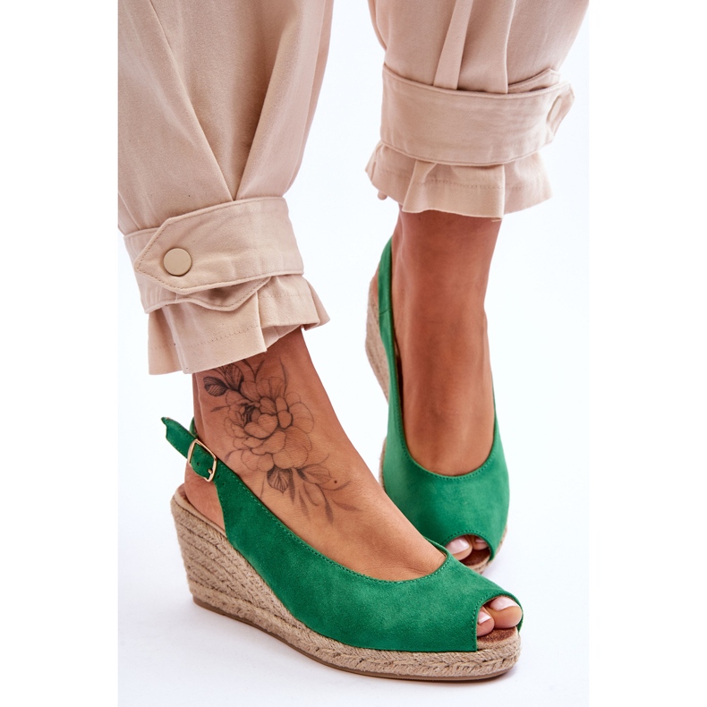 FB1 Zelené semišové sandály Elsie na klínu zelená 2 FB1 Zelené semišové sandály Elsie na klínu zelená 2