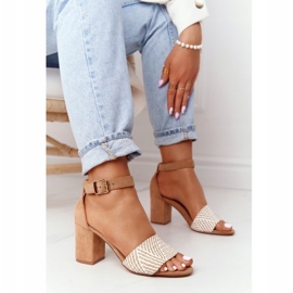 EVE Světle hnědé novomanželské sandály s pletením na tyči béžový 3