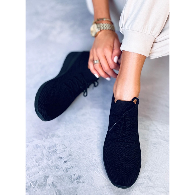 PA1 Černé tenisky na klínku Paquet černá 1