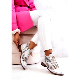 Kožené prolamované boty Nicole 2704/005 bílá a stříbrná bílý 3