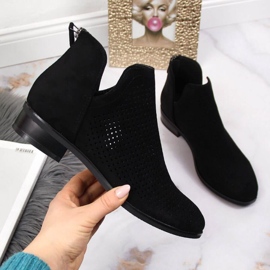 Dámské prolamované černé semišové kozačky W Vinceza černá 1