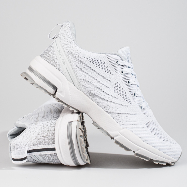 Bílé pánské sportovní boty na silné podrážce DK bílý 1 Bílé pánské sportovní boty na silné podrážce DK bílý 1