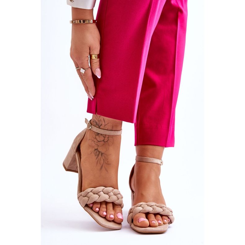 FB2 Semišové sandály na vysokém podpatku s ozdobnými béžovými copánky Azela hnědý 1