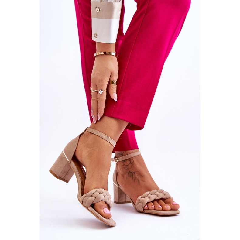 FB2 Semišové sandály na vysokém podpatku s ozdobnými béžovými copánky Azela hnědý 2