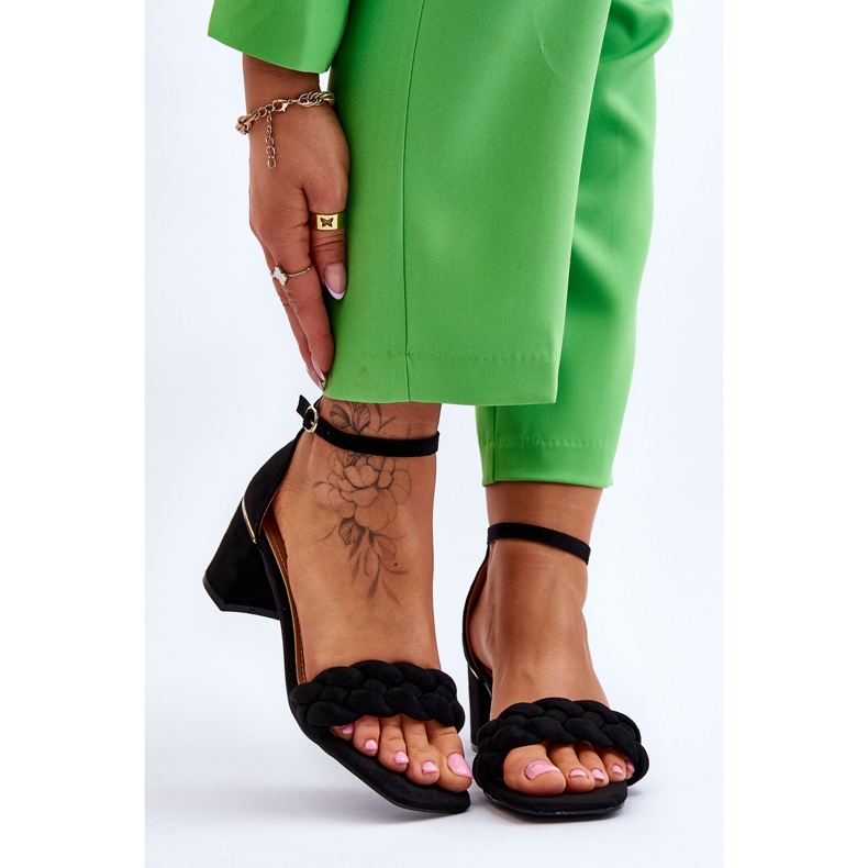 FB2 Semišové sandály na vysokém podpatku se zdobenými černými copánky azela černá 1