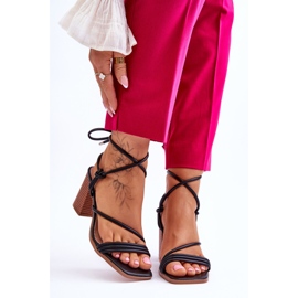 Dámské kožené sandály na podpatku černá Seyna 1