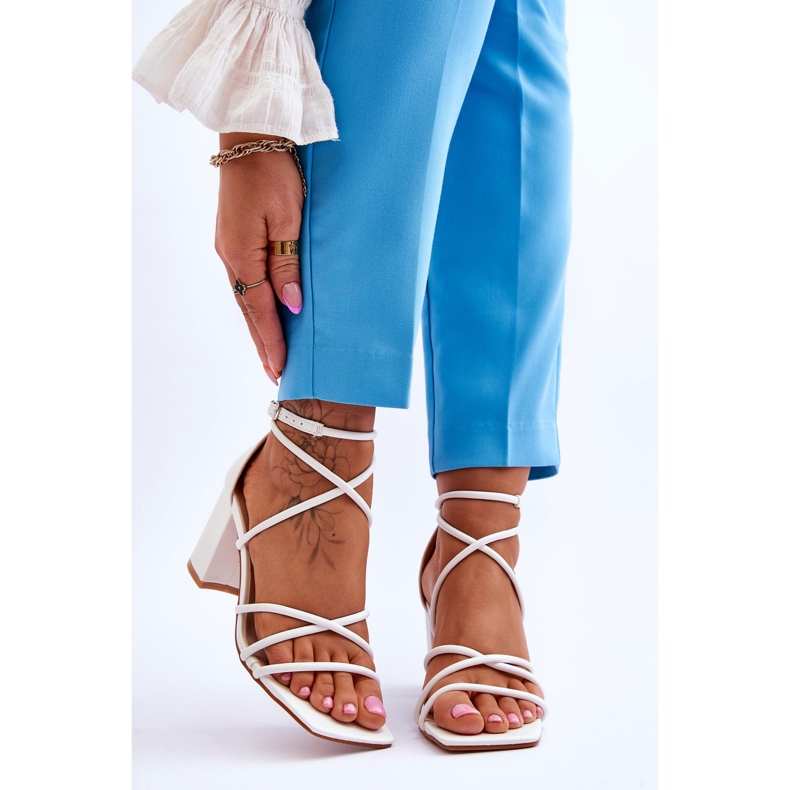 FJ1 Kožené módní dámské sandály na podpatku White Primma bílý 1 FJ1 Kožené módní dámské sandály na podpatku White Primma bílý 1