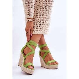 FJ1 Pohodlné zelené sandály Lemira na vysokém klínu zelená 2