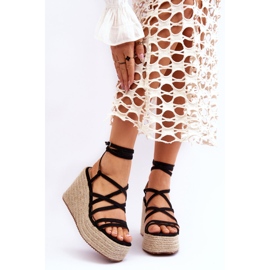 Kožené sandály na klínu Black Margaritt černá 1