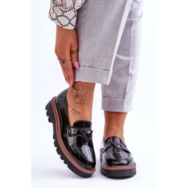 Vinceza Lakované dámské mokasíny na platformě s ozdobou Black Jonett černá 1