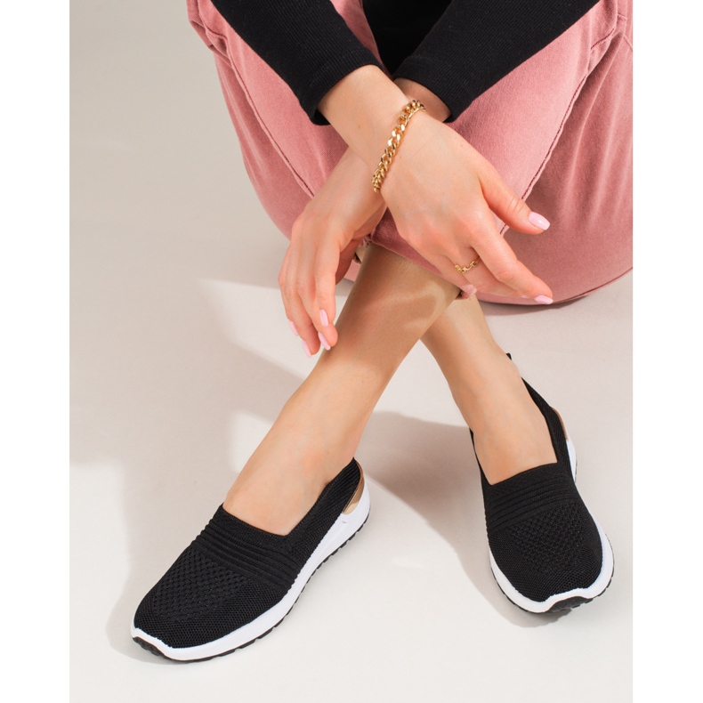 Dámské černé prolamované tenisky Shelovet černá 2