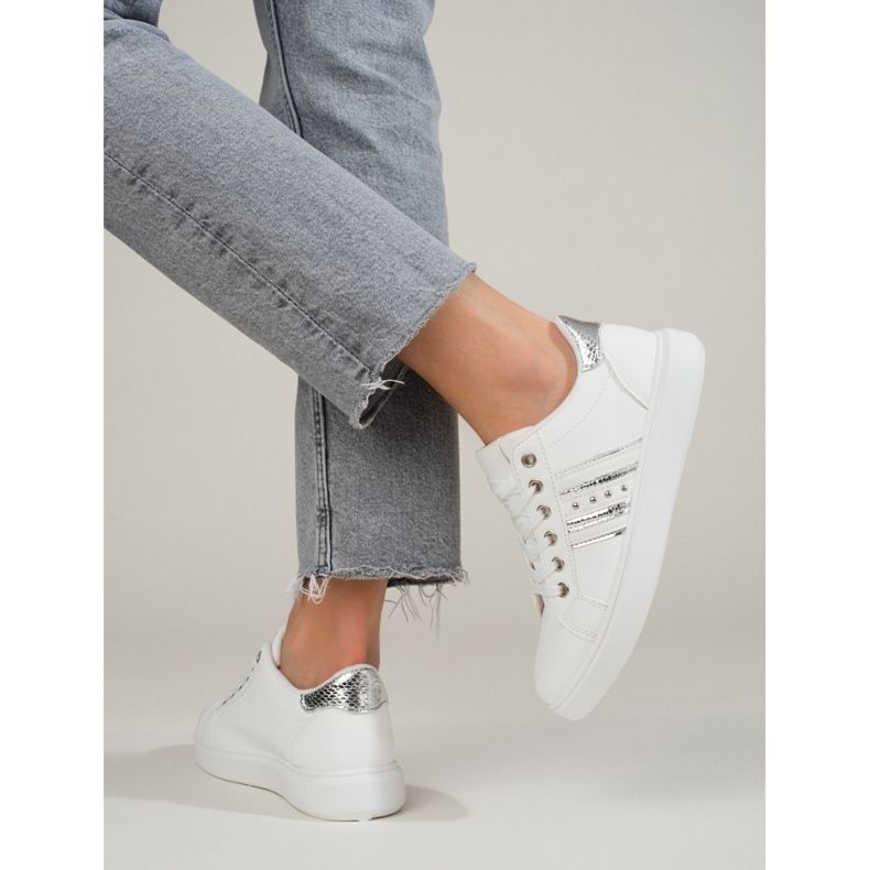 Klasické dámské sportovní boty bílé Shelovet bílý 2