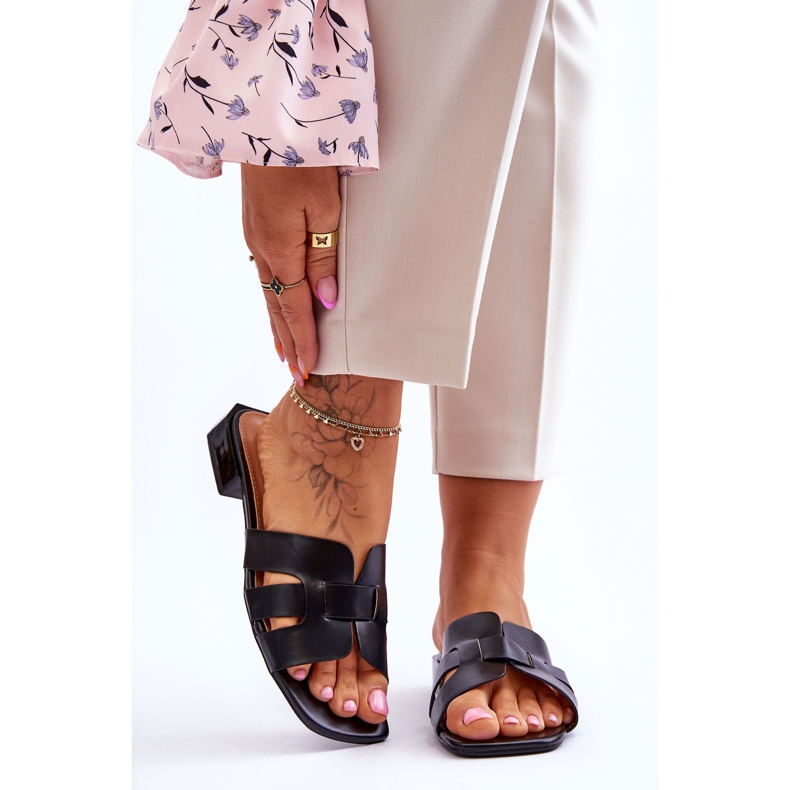 FJ1 Klasické dámské kožené pantofle Black Fendy černá 1